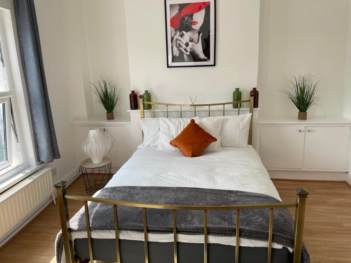 Large, Bright And Spacious 3 Bed Flat In 런던 외부 사진
