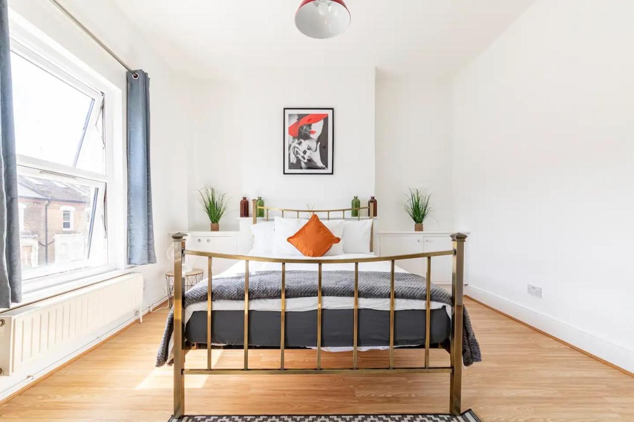 Large, Bright And Spacious 3 Bed Flat In 런던 외부 사진