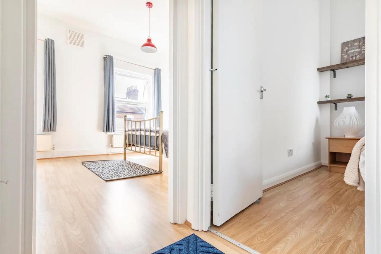 Large, Bright And Spacious 3 Bed Flat In 런던 외부 사진