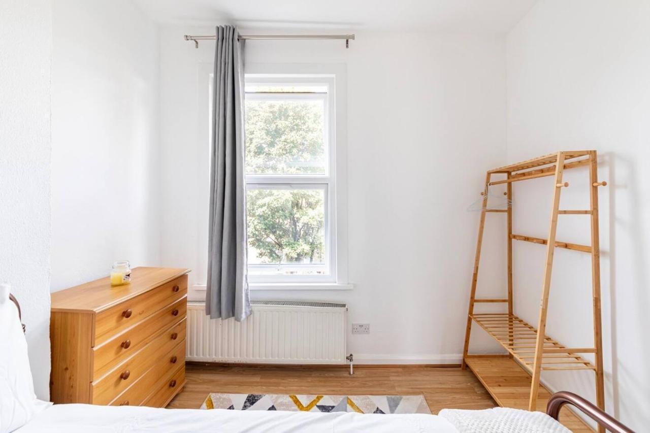 Large, Bright And Spacious 3 Bed Flat In 런던 외부 사진